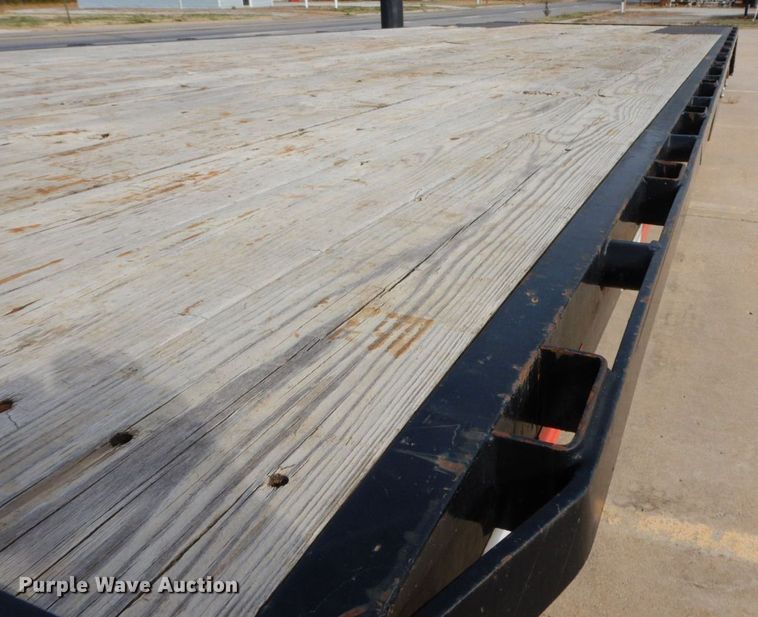 image for item HG9265 2015 Load Trail  equipment trailer