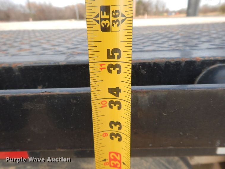 image for item HG9265 2015 Load Trail  equipment trailer