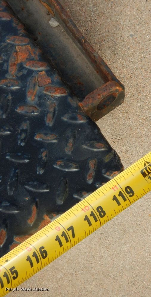 image for item HG9265 2015 Load Trail  equipment trailer