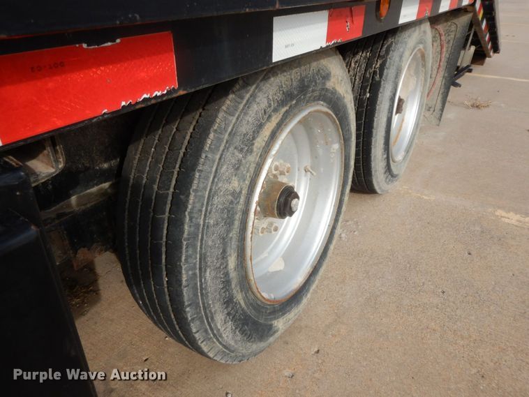 image for item HG9265 2015 Load Trail  equipment trailer