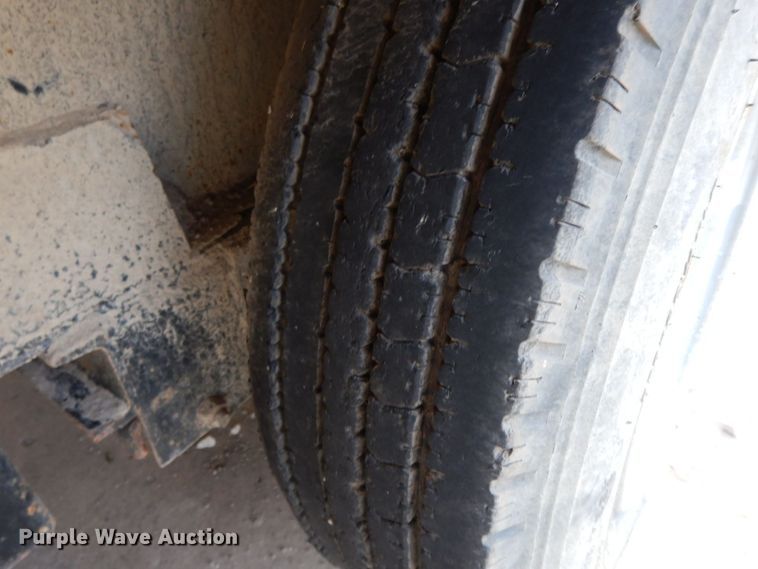 image for item HG9265 2015 Load Trail  equipment trailer