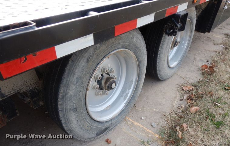 image for item HG9265 2015 Load Trail  equipment trailer