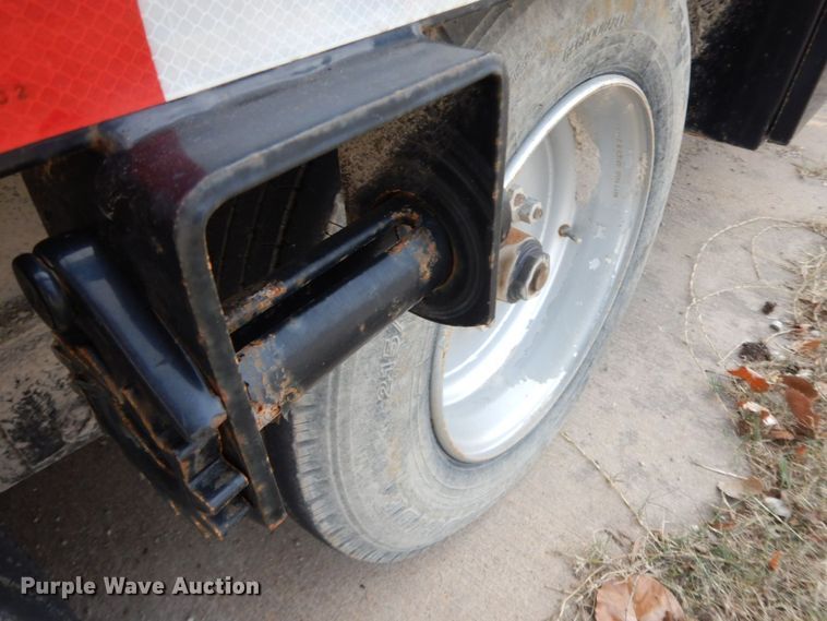 image for item HG9265 2015 Load Trail  equipment trailer