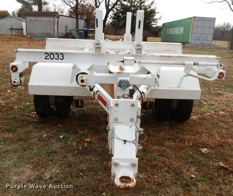 image for item HG9269 2013 Brooks Brothers  pole trailer