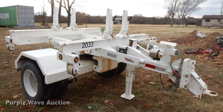 image for item HG9269 2013 Brooks Brothers  pole trailer