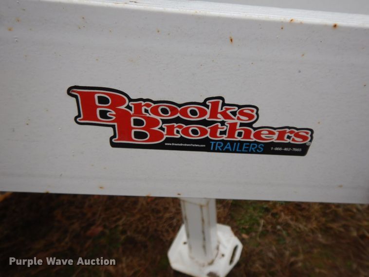 image for item HG9269 2013 Brooks Brothers  pole trailer