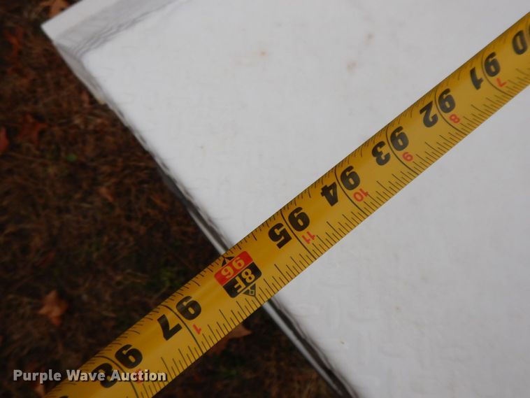 image for item HG9269 2013 Brooks Brothers  pole trailer