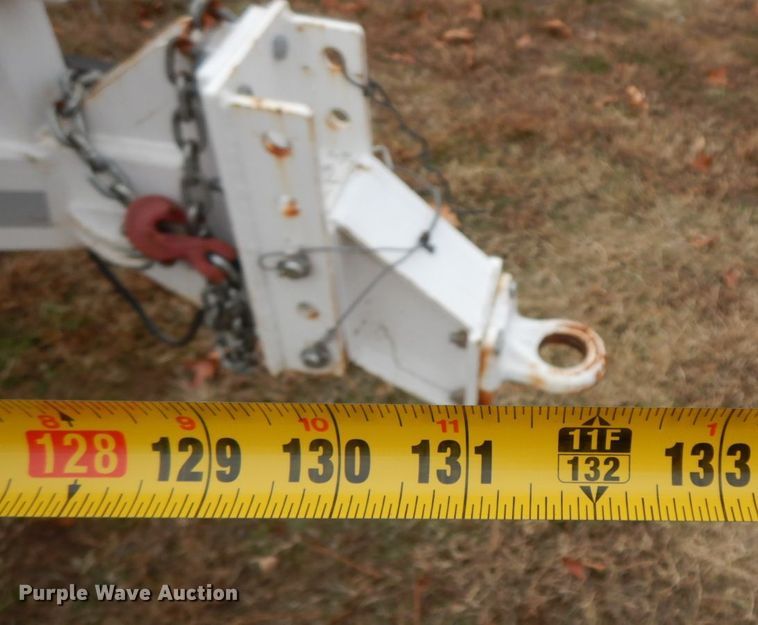 image for item HG9269 2013 Brooks Brothers  pole trailer