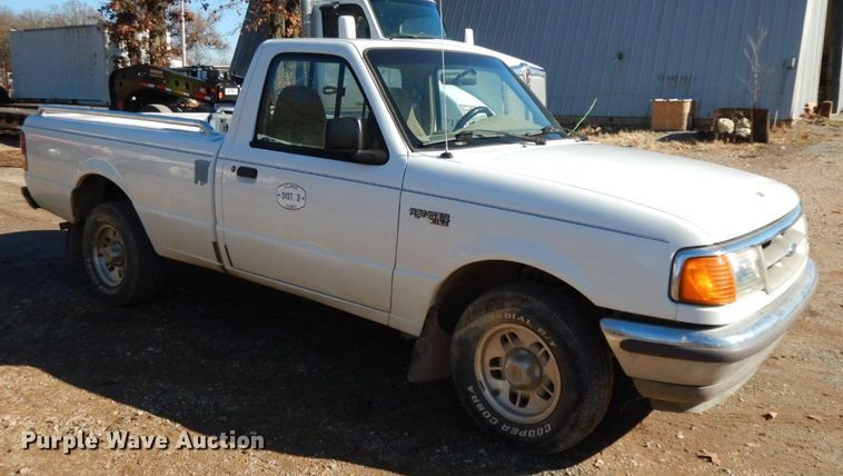 image for item HG9275 1997 Ford Ranger XLT  pickup truck