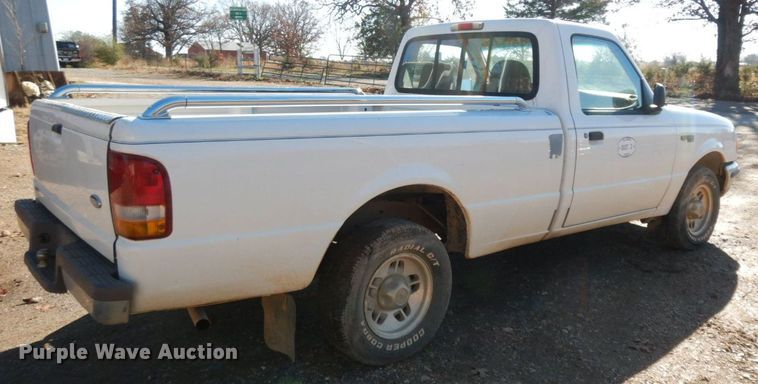 image for item HG9275 1997 Ford Ranger XLT  pickup truck