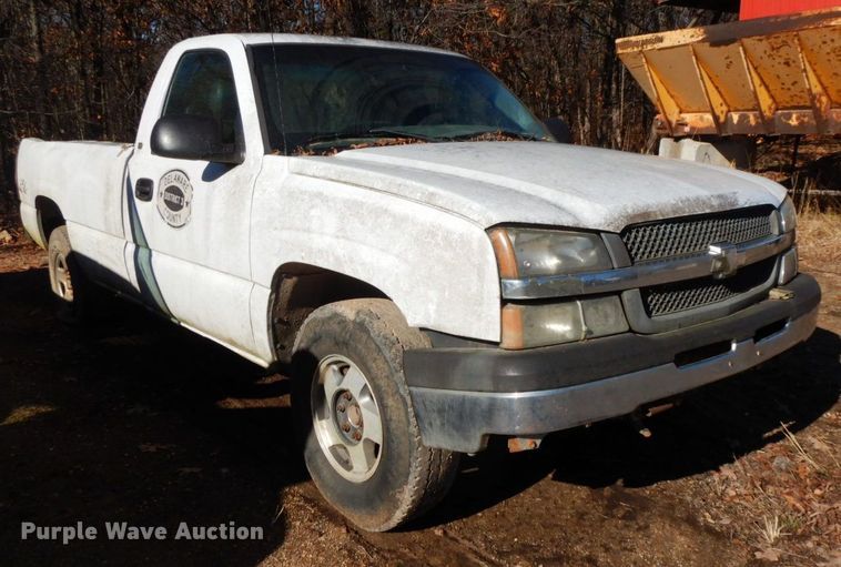 image for item HG9280 2003 Chevrolet Silverado 1500  pickup truck