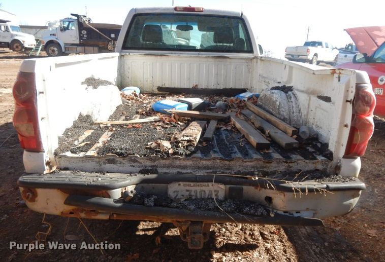 image for item HG9280 2003 Chevrolet Silverado 1500  pickup truck