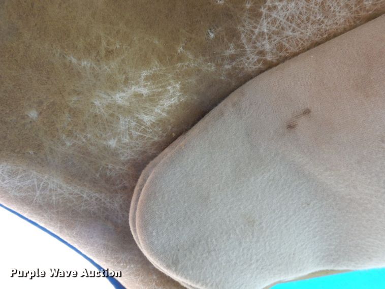 image for item HG9280 2003 Chevrolet Silverado 1500  pickup truck