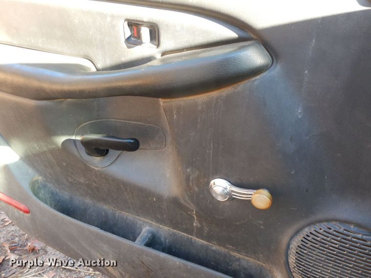 image for item HG9280 2003 Chevrolet Silverado 1500  pickup truck