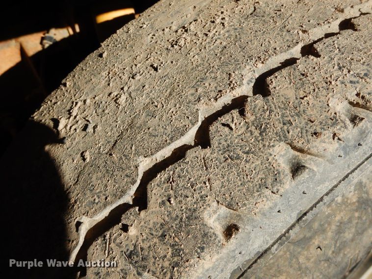 image for item HG9280 2003 Chevrolet Silverado 1500  pickup truck