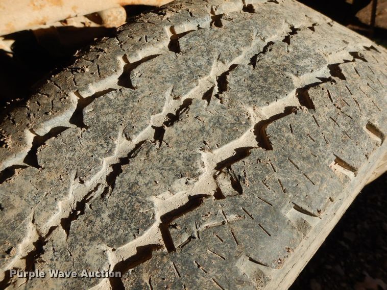 image for item HG9280 2003 Chevrolet Silverado 1500  pickup truck