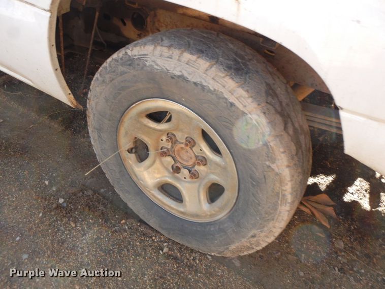 image for item HG9280 2003 Chevrolet Silverado 1500  pickup truck