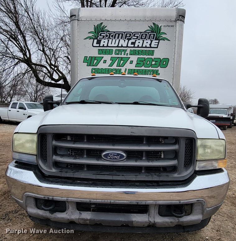 image for item HG9359 2003 Ford F350 Super Duty XL  box truck