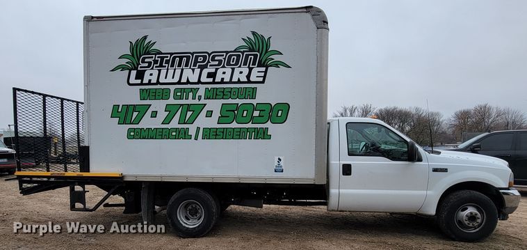 image for item HG9359 2003 Ford F350 Super Duty XL  box truck