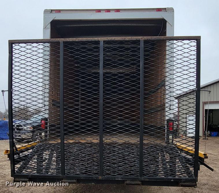 image for item HG9359 2003 Ford F350 Super Duty XL  box truck