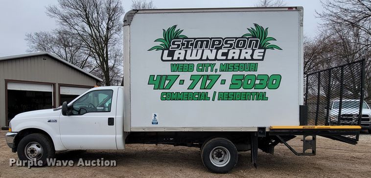 image for item HG9359 2003 Ford F350 Super Duty XL  box truck