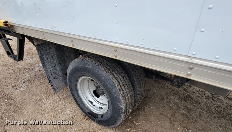 image for item HG9359 2003 Ford F350 Super Duty XL  box truck