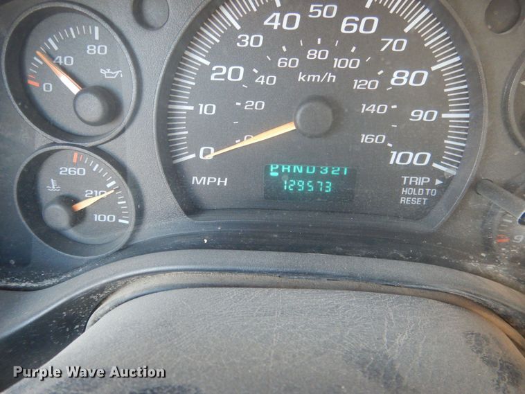 image for item HQ9538 2005 GMC Savana G1500  van