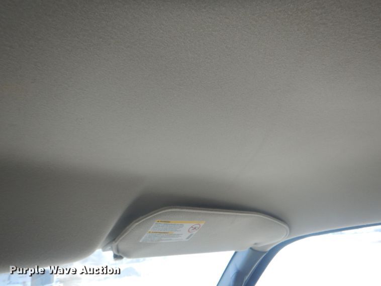 image for item HQ9538 2005 GMC Savana G1500  van