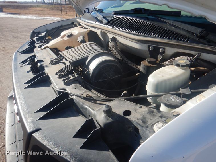 image for item HQ9538 2005 GMC Savana G1500  van