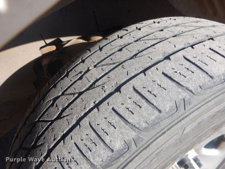 image for item HQ9538 2005 GMC Savana G1500  van