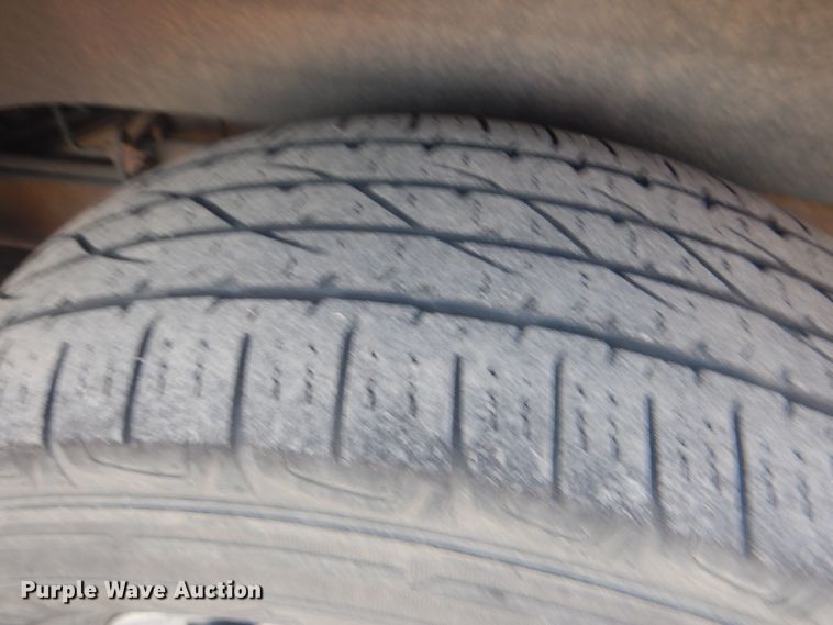 image for item HQ9538 2005 GMC Savana G1500  van