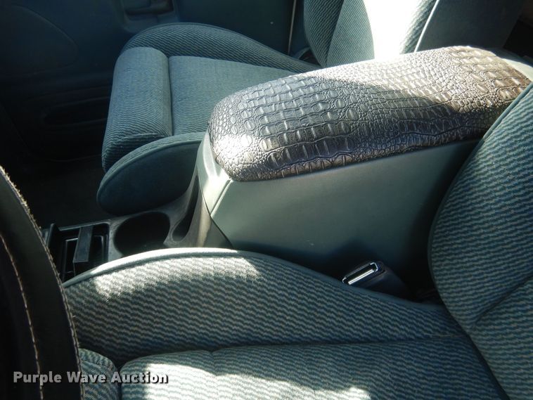 image for item HQ9542 1996 Ford Explorer XLT  SUV