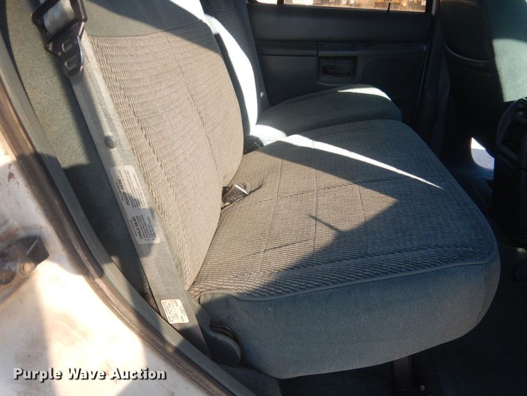 image for item HQ9542 1996 Ford Explorer XLT  SUV