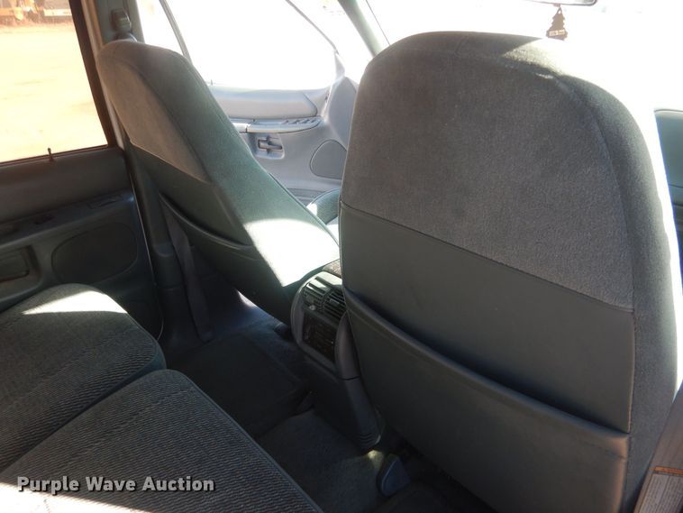 image for item HQ9542 1996 Ford Explorer XLT  SUV