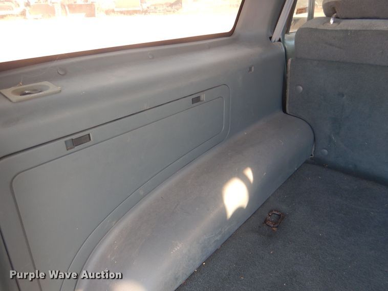 image for item HQ9542 1996 Ford Explorer XLT  SUV