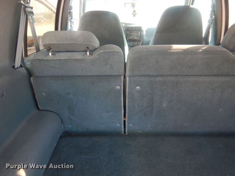 image for item HQ9542 1996 Ford Explorer XLT  SUV