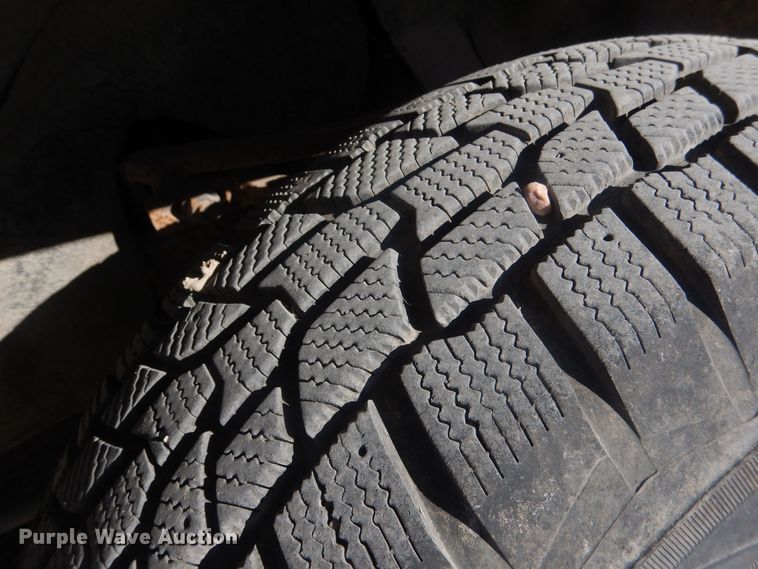 image for item HQ9542 1996 Ford Explorer XLT  SUV