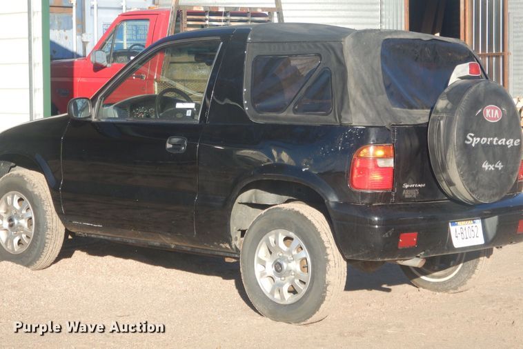 image for item HQ9555 2000 Kia Sportage  SUV