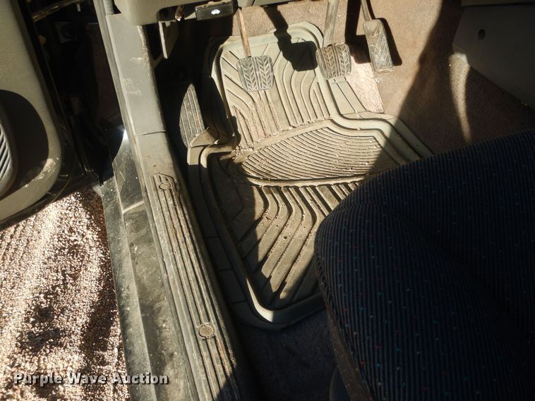 image for item HQ9555 2000 Kia Sportage  SUV