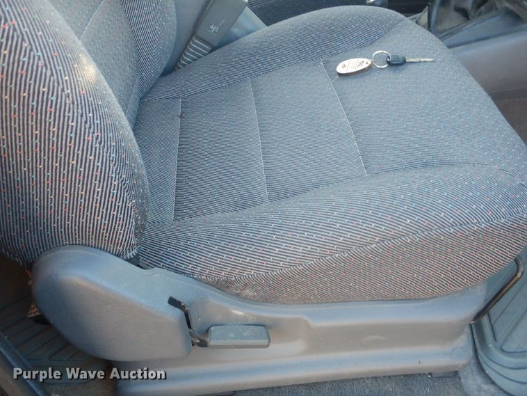 image for item HQ9555 2000 Kia Sportage  SUV