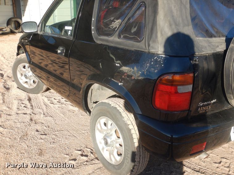 image for item HQ9555 2000 Kia Sportage  SUV