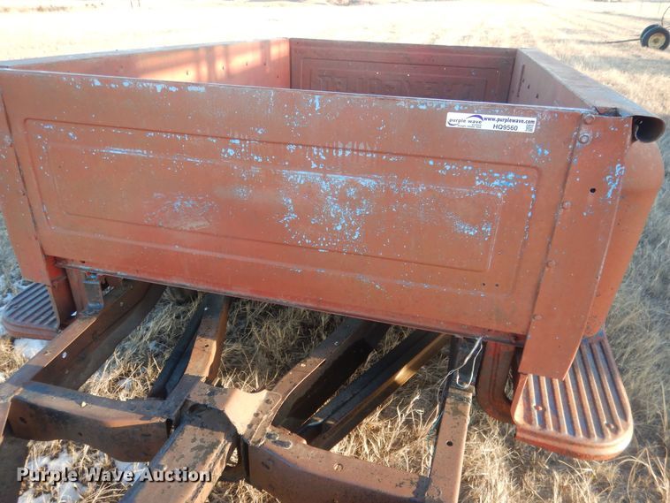 image for item HQ9560 Pickup truck bed trailer