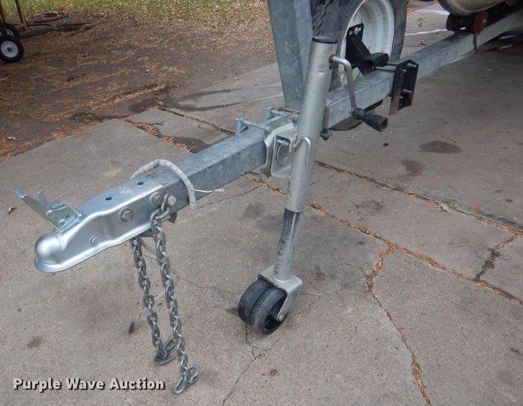 image for item HU9460 2001 Crestliner Angler  boat