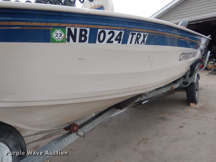 image for item HU9460 2001 Crestliner Angler  boat