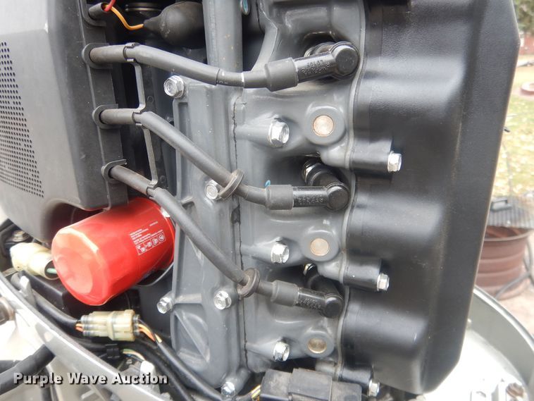 image for item HU9460 2001 Crestliner Angler  boat