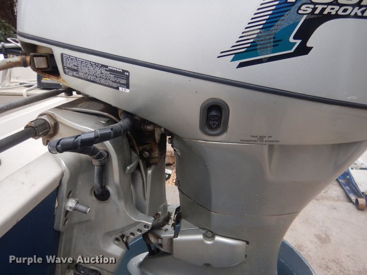 image for item HU9460 2001 Crestliner Angler  boat