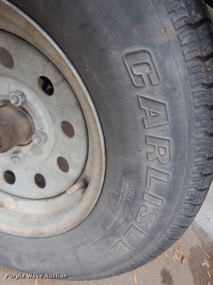 image for item HU9460 2001 Crestliner Angler  boat