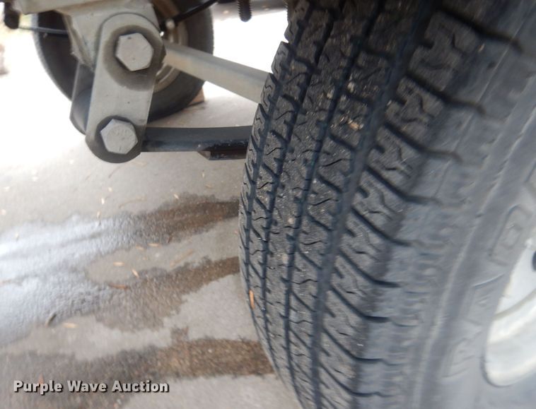 image for item HU9460 2001 Crestliner Angler  boat