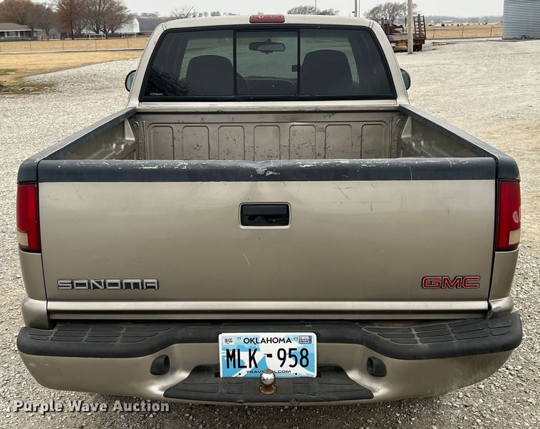 image for item ID9278 2000 GMC Sonoma  Ext. Cab pickup truck