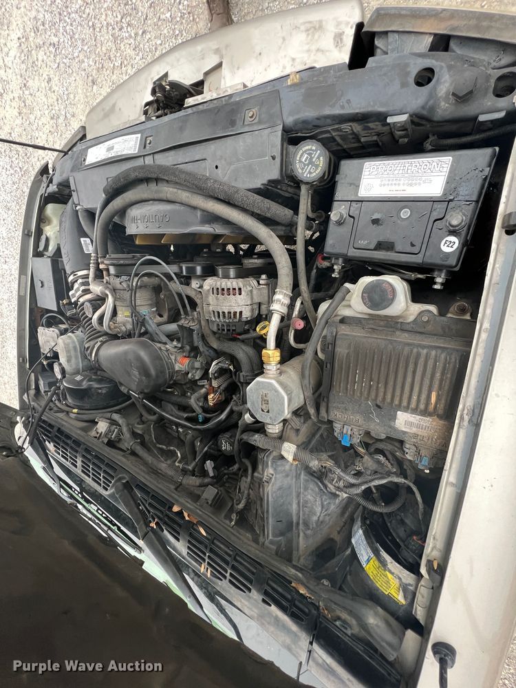 image for item ID9278 2000 GMC Sonoma  Ext. Cab pickup truck